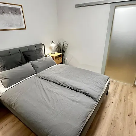 Wohlfuehlwohnung Mit Dachterrasse Apartamento